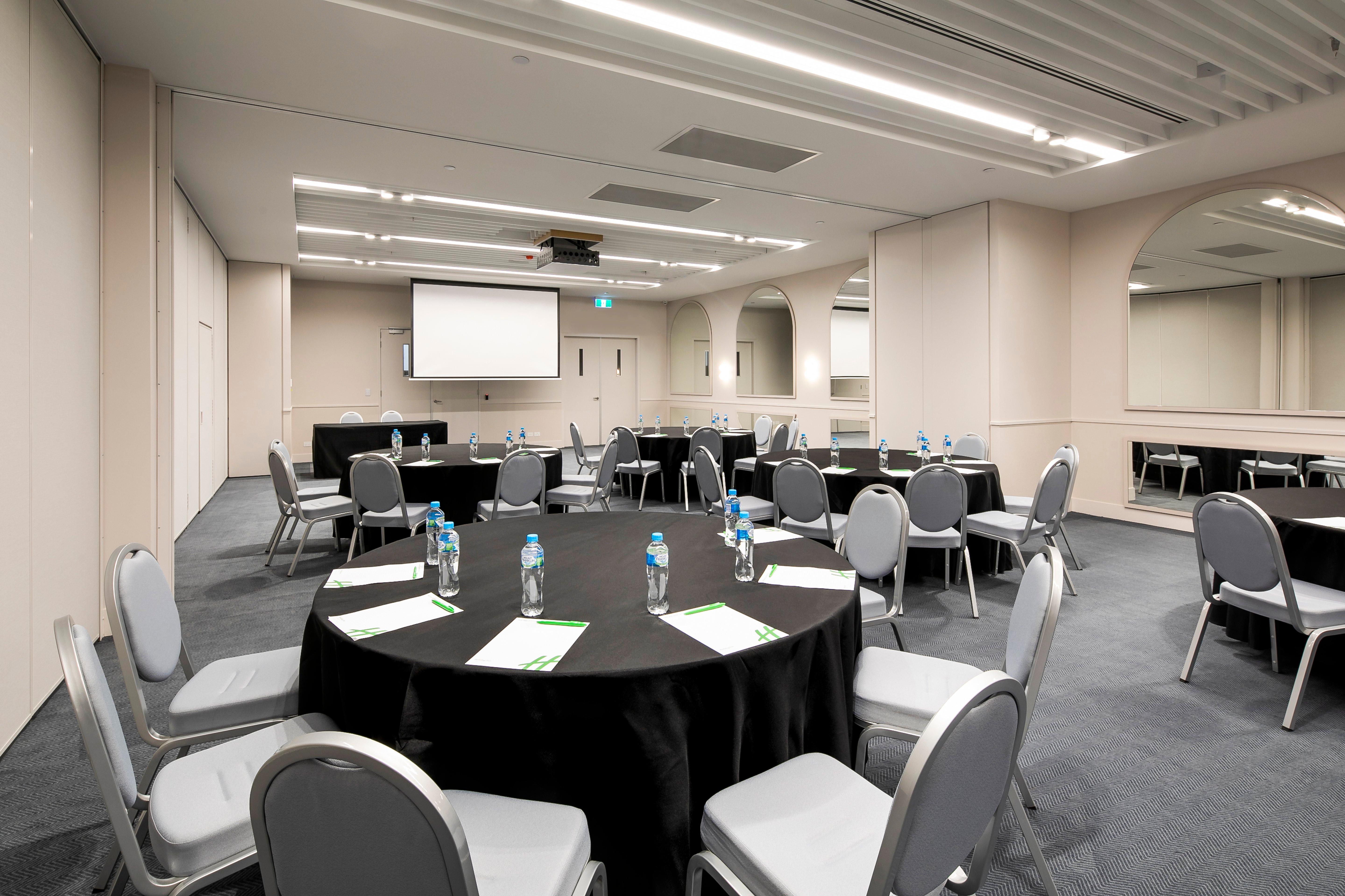 Holiday Inn Werribee By Ihg Exterior foto