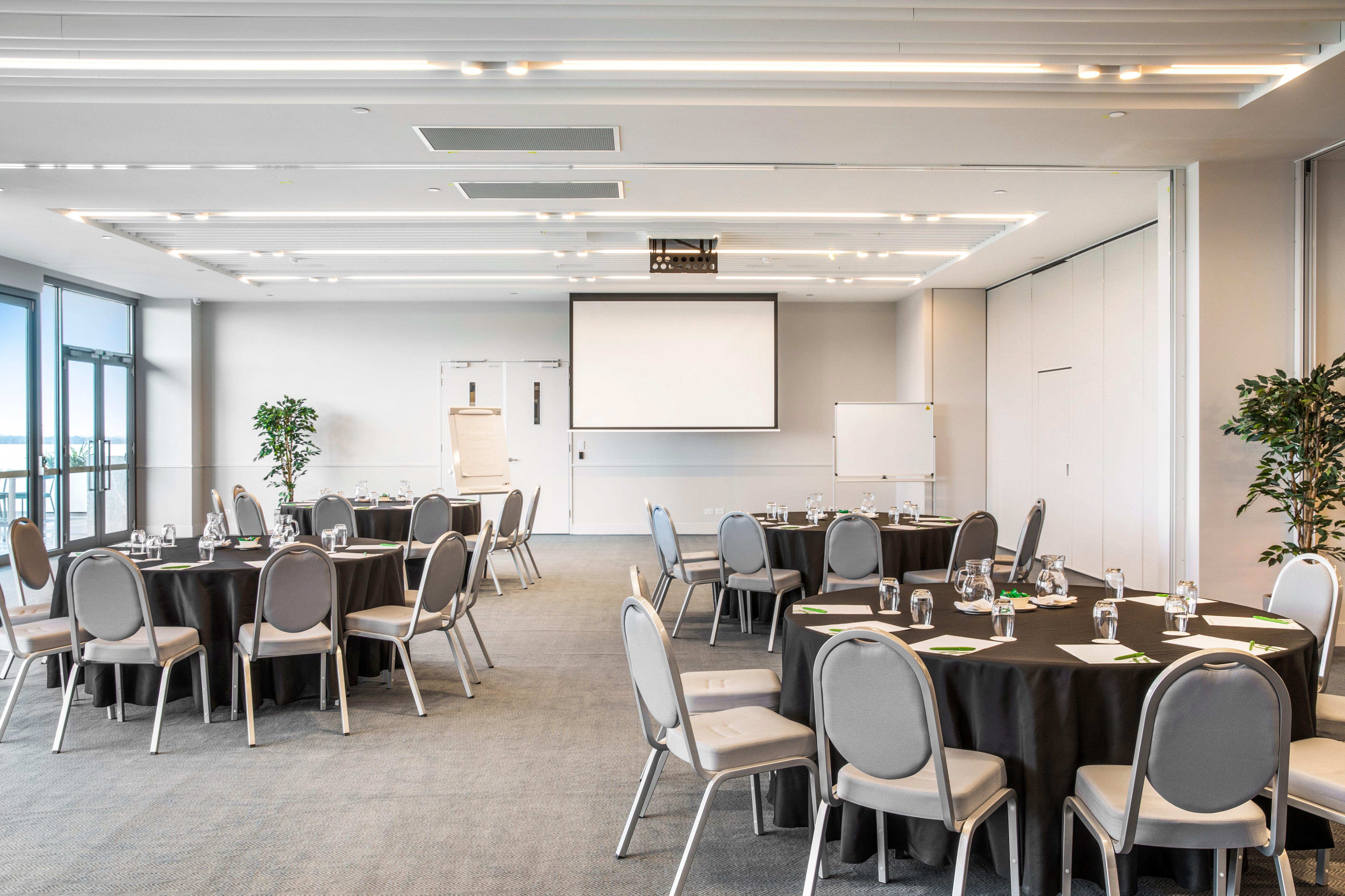 Holiday Inn Werribee By Ihg Exterior foto