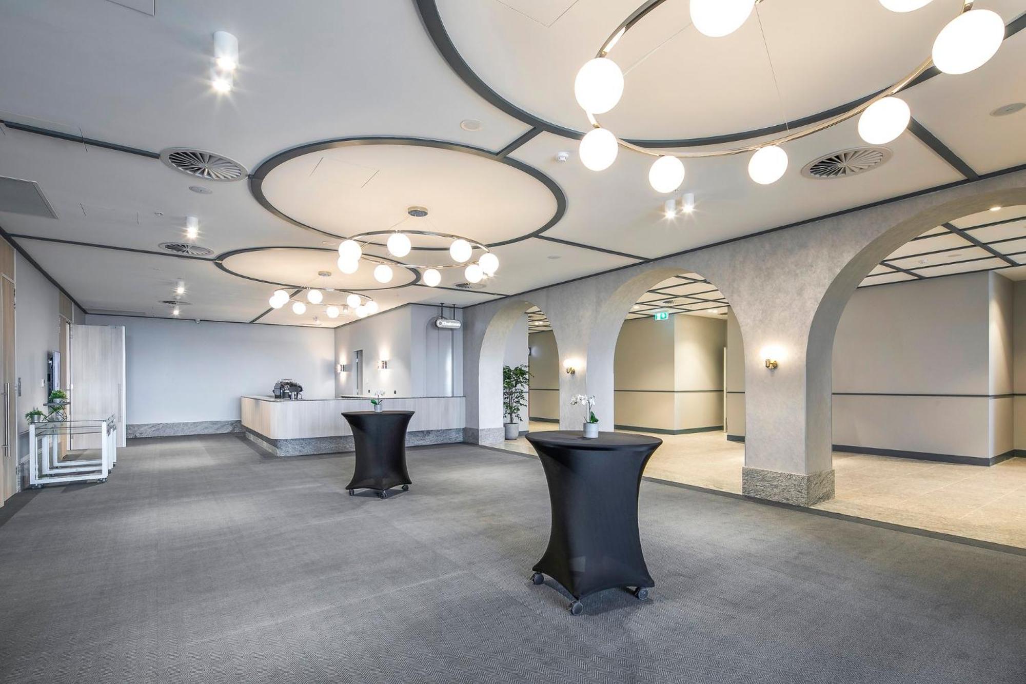 Holiday Inn Werribee By Ihg Exterior foto